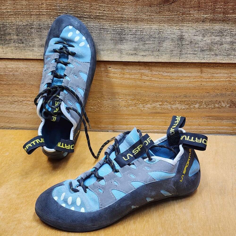 La Sportiva Tarantulace Women's Turquoise Leather Rock Climbing Shoes 7.5